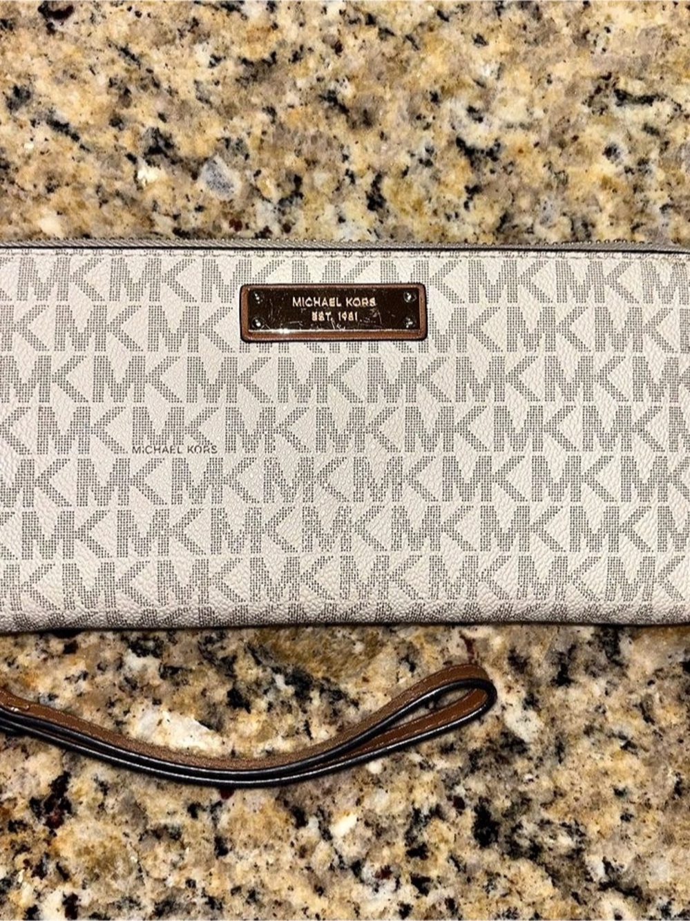 Michael Kors Jet Set Travel Large Logo Continental Wristlet White & Brown